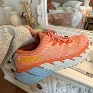 Hoka Women’s Gaviota 4 Sneaker